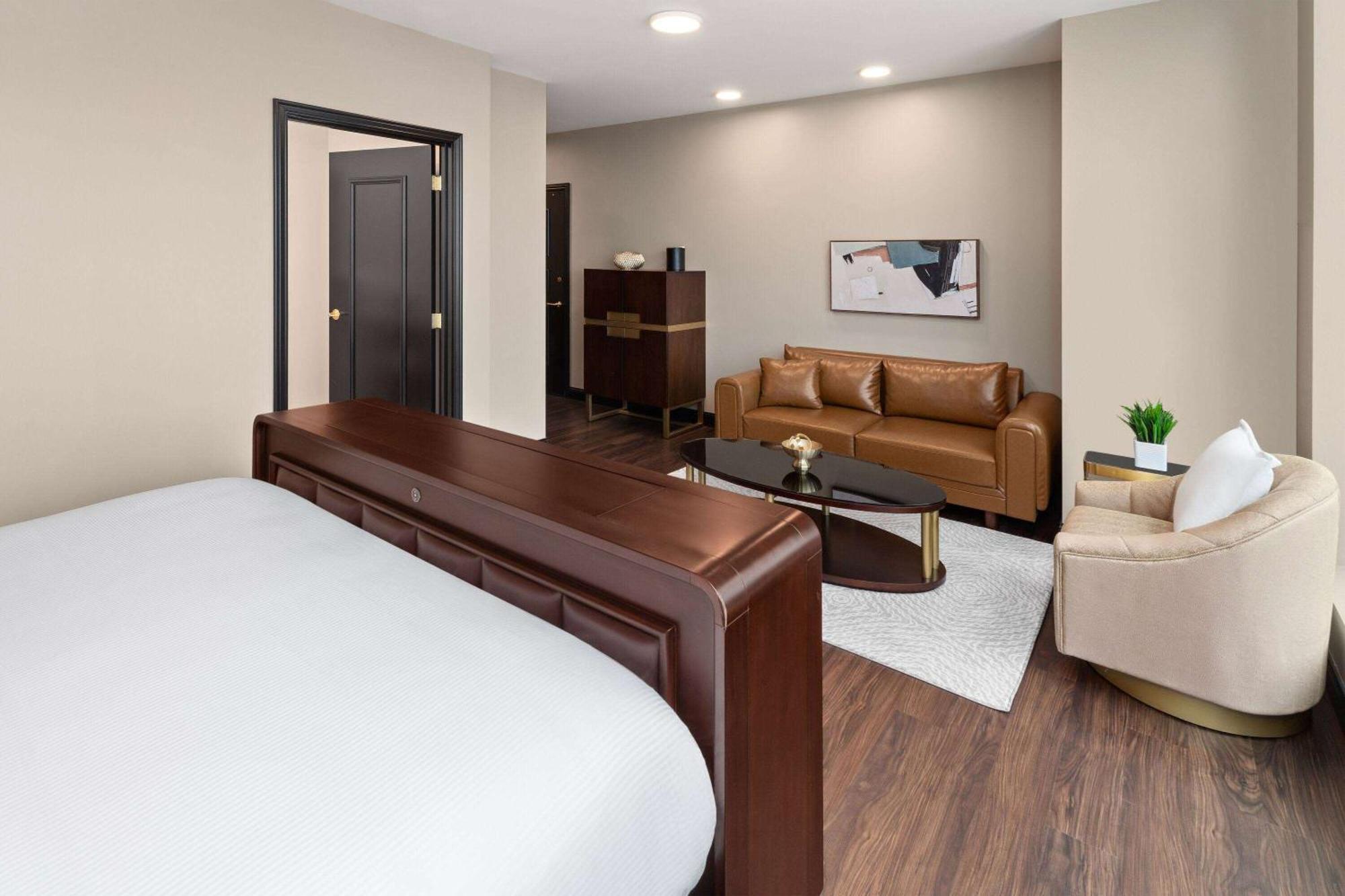 Legacy Hotel, Trademark Collection By Wyndham خليج مورو المظهر الخارجي الصورة